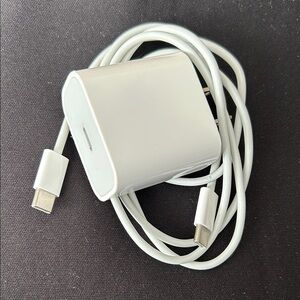 Apple White Charger with USB-C Cable